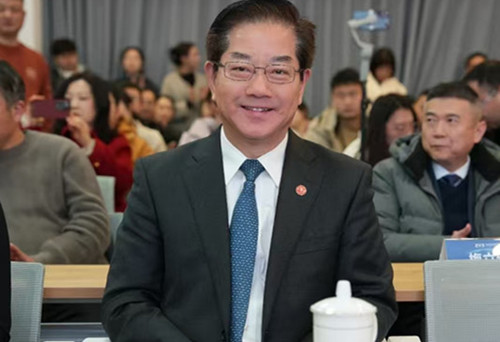 中國(guó)工程院院士、上海交通大學(xué)醫(yī)學(xué)院院長(zhǎng)范先群教授蒞臨我院指導(dǎo)工作